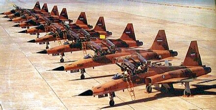 Des F-5 iraniens ont attaqué Camp Buehring en volant presque en rase-motte